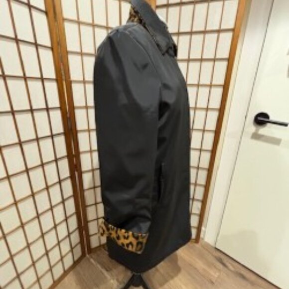 Reversible Cheetah and Black jacket - Picture 6 of 7